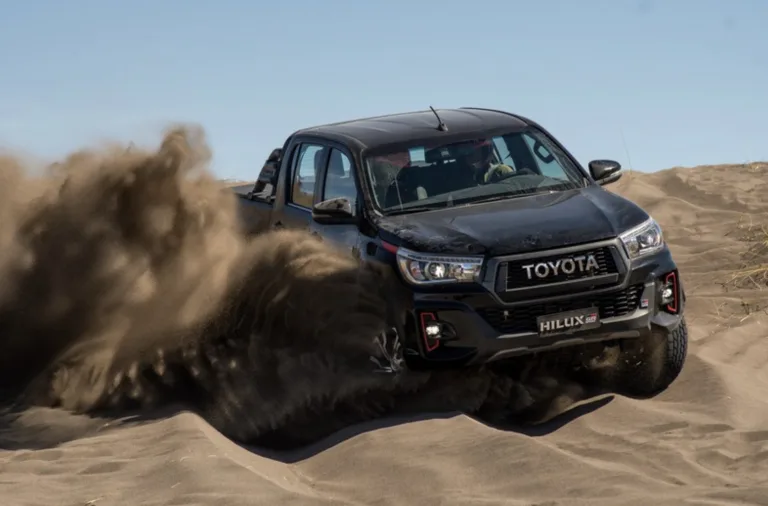 Comprar a Toyota Hilux GR-S 4.0 V6 4×4 AT CD 2020 usada exige atenção redobrada a detalhes mecânicos e estrutura original