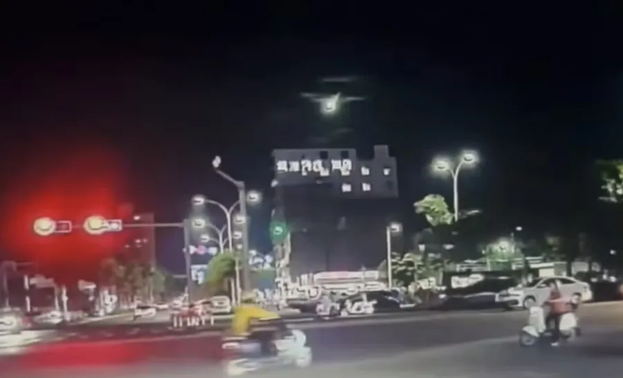 Meteoro ‘bola de fogo’ ilumina noite na China e intriga moradores