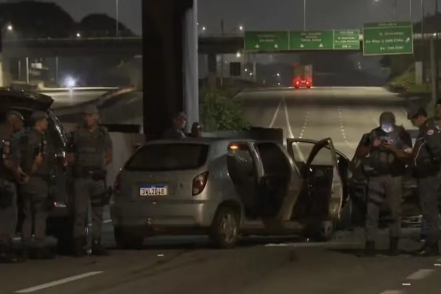 Perseguição policial por 100 km após roubo em Boituva termina com morte na Grande SP