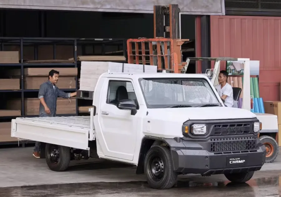 A Toyota registrou no Brasil a Hilux Champ, picape com visual inspirado no Bandeirante. O modelo já é produzido na Tailândia e pode ser importado ou feito na Argentina.