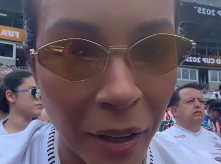 Esposa de Thiago Silva reclama do calor no estádio durante jogo do Fluminense