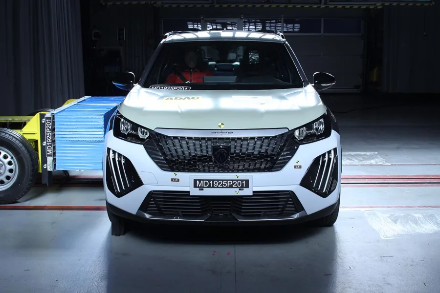 Peugeot 2008 falha em novo teste de segurança do Latin NCAP e acende alerta no Brasil