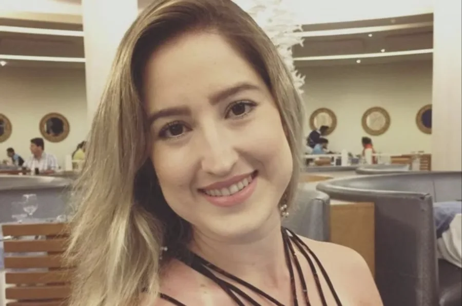 Marido e sogra tramam morte cruel com veneno de rato: professora morre em casa