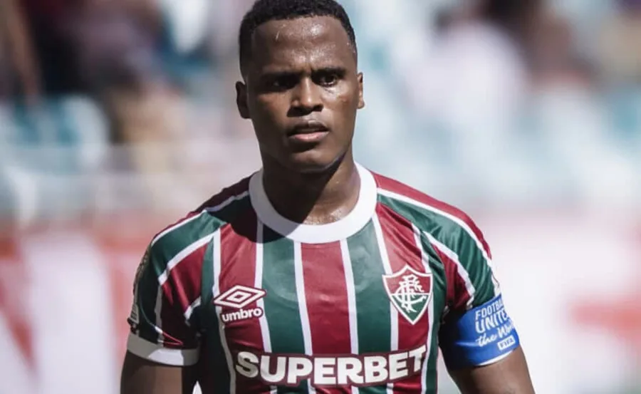 Arias deixa o Fluminense e acerto com Wolverhampton rende R$ 129 mi