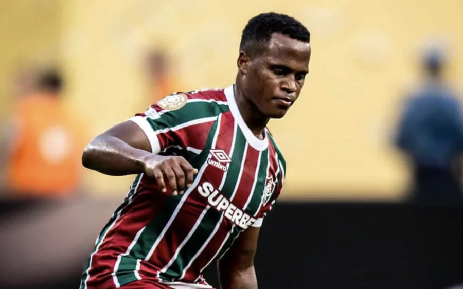 Fluminense vende Arias ao Wolverhampton por R$ 142 milhões e mantém 10% para futura negociação