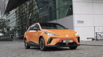 MG4: novo carro elétrico estreia com bateria semissólida, visual futurista da MG Motor e cockpit da Oppo