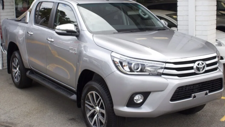 Toyota Hilux 2015 é destaque entre os usados mais vendidos e buscados em 2025, com preço atrativo