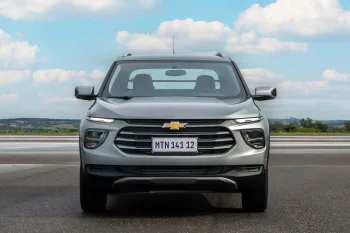Chevrolet Montana 2026 estreia com painel digital, Wi-Fi e engate para reboque de 400 kg