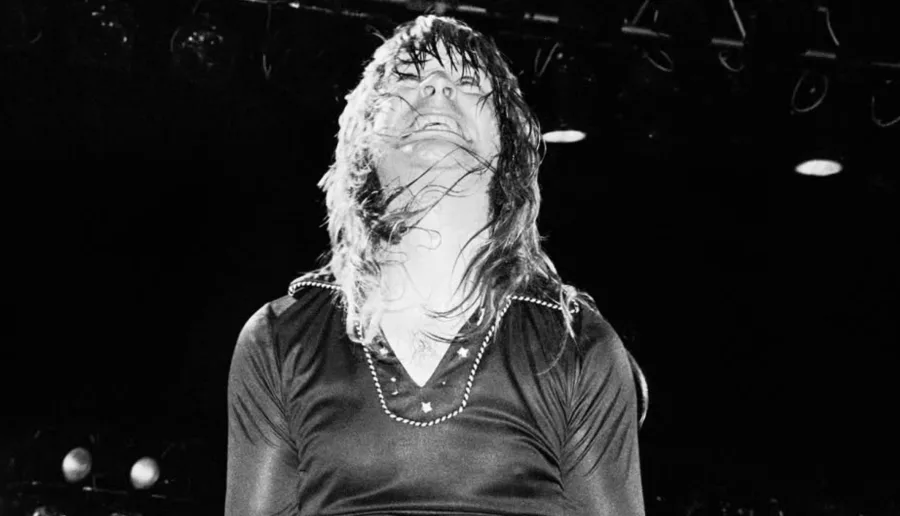 O dia em que Ozzy Osbourne saiu apavorado do cinema após ver um clássico