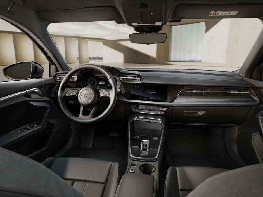 O Audi A3 conta com sistemas de infotainment avançados, conectividade moderna e interior sofisticado, elevando o nível de conforto.