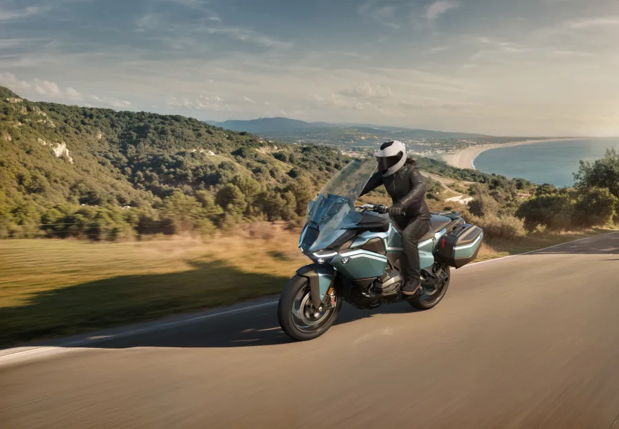 BMW R 1300 RT 2025 chega ao Brasil com potência e tecnologia inéditas para viagens longas