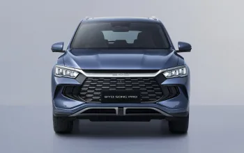BYD Song Pro 2026 chega mais barato, perde autonomia elétrica e ganha pacote tecnológico avançado