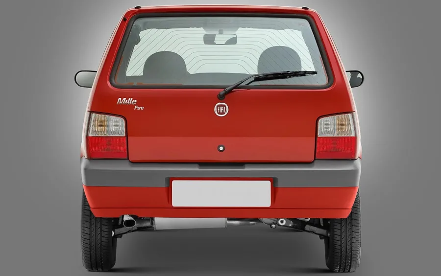 Com preços variando entre R$ 22,6 mil e R$ 28,5 mil, o Uno Mille 2012 surpreende pela valorização e pela procura constante no mercado nacional.