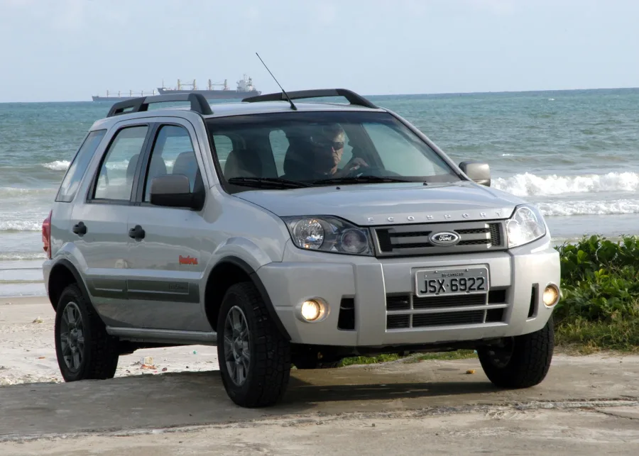 Ford EcoSport 2012: versões, motores e desempenho no dia a dia; confira preço, ficha técnica e fotos do SUV