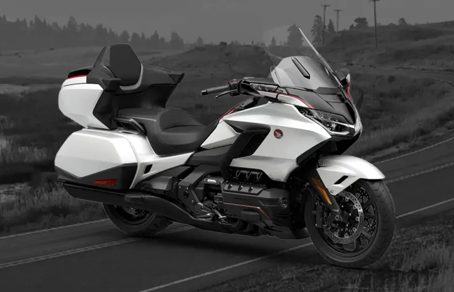 Honda GL 1800 Gold Wing redefine viagens longas com luxo, tecnologia e desempenho em 2025