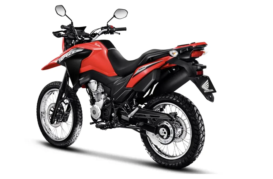 Apesar de manter o mesmo motor 160 flex de até 14,3 cv, a nova Bros chega mais cara. Os preços partem de R$ 21.320 e refletem reajustes do setor.