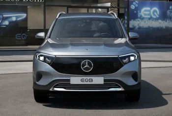 Mercedes-Benz EQB 250+ estreia no Brasil com mais autonomia, 7 lugares e carregador incluso