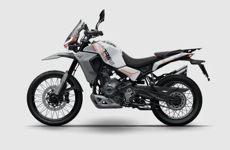 Moto Morini Alltrhike 450 será lançada no Brasil em 2026 para competir entre trails