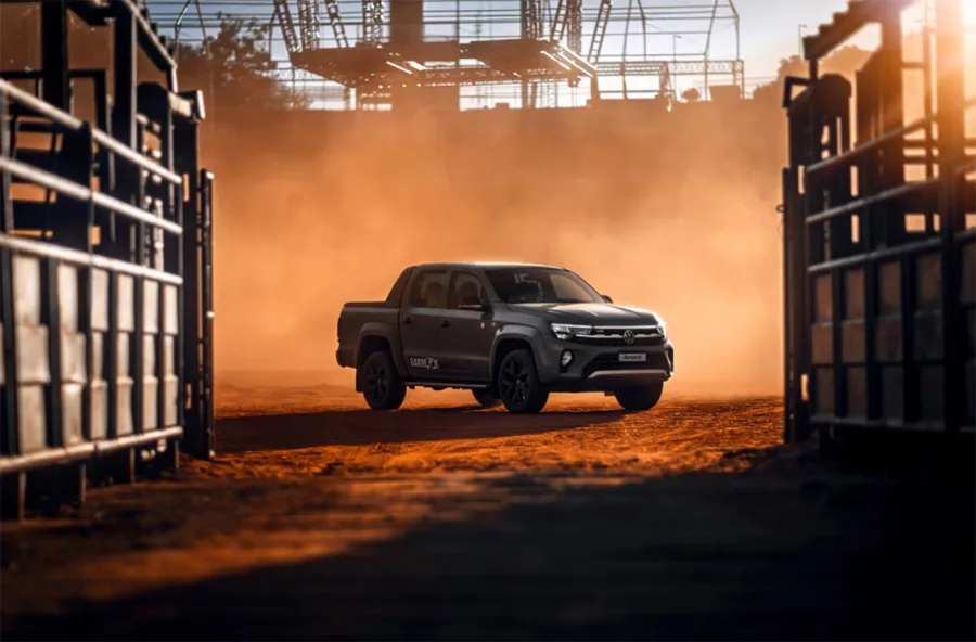 O V6 3.0 turbodiesel entrega até 272 cv, câmbio de 8 marchas e tração 4Motion. Não importa se é lama ou asfalto, a picape encara com a mesma confiança.