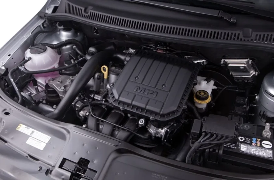 O Volkswagen Fox Bluemotion 1.6 2013 usado traz motor 1.6 flex de até 104 cv, torque de 15,6 kgfm e acelera de 0 a 100 km/h em 10,3 segundos.