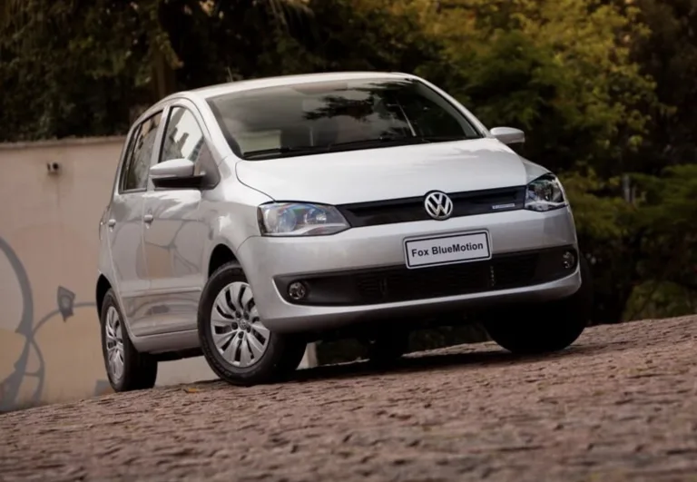 Volkswagen Fox Bluemotion 1.6 2013: Ficha técnica, preço e fotos; hatch se destaca no desempenho equilibrado e manutenção acessível