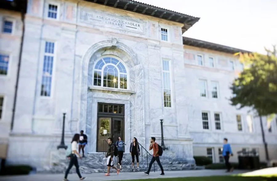 Ataque a tiros na Universidade Emory fere policial e provoca lockdown no CDC nos EUA