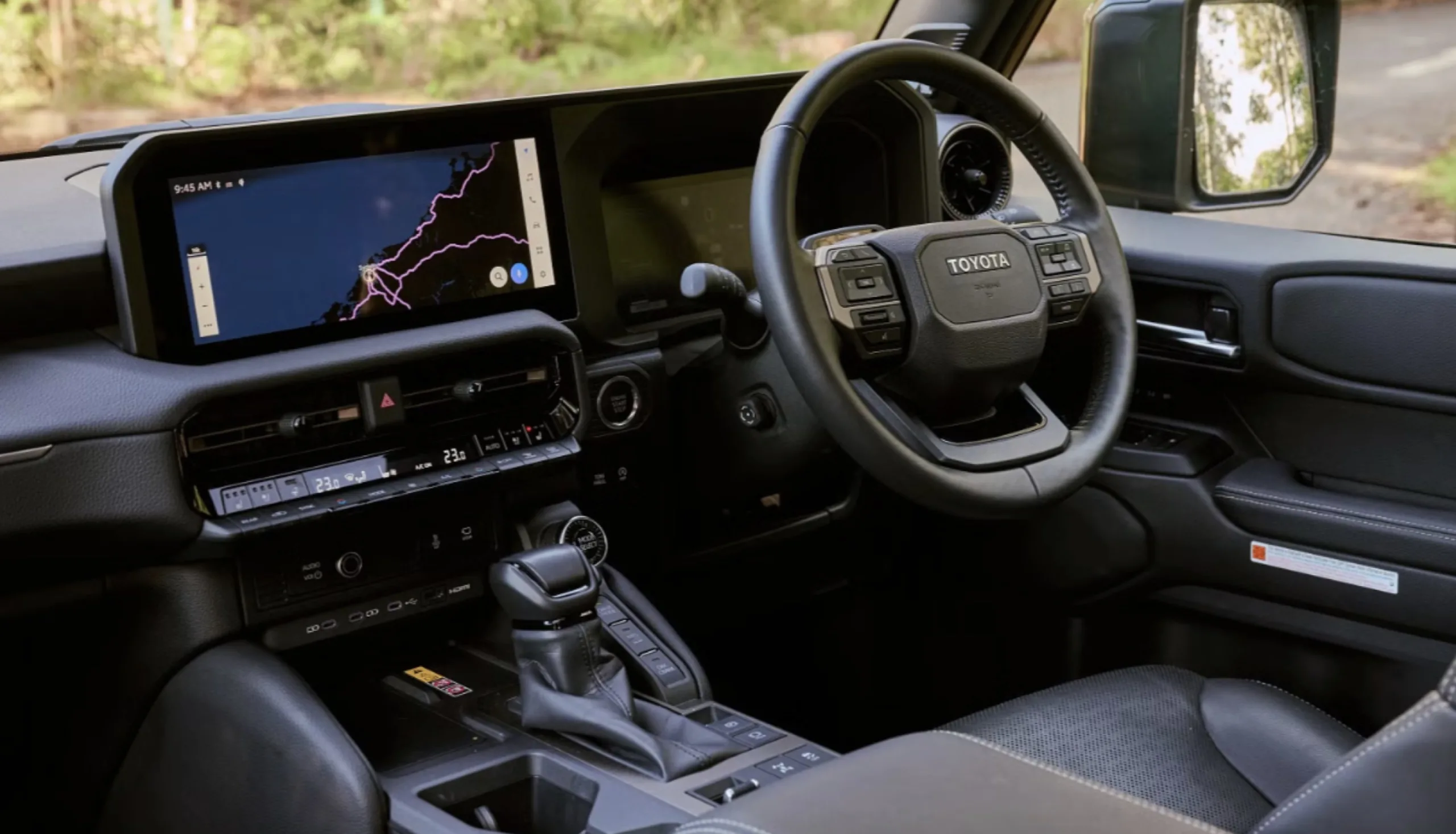 Toyota Hilux 2026: Vaza interior da nova picape com painel digital e ...