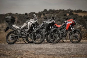 Nova Honda XRE 300 Sahara 2026 chega em setembro com visual renovado e preços