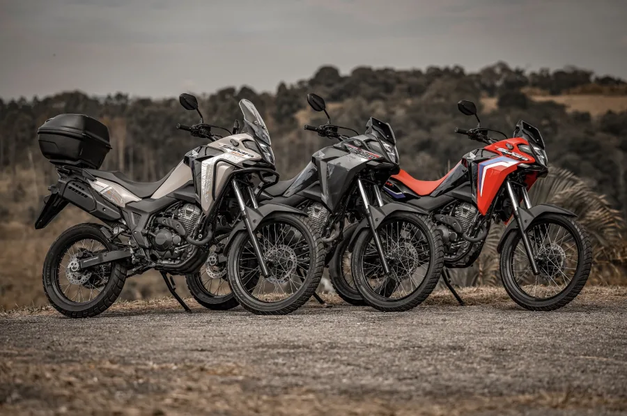 Honda XRE 300 Sahara 2026 chega em setembro com design renovado e tecnologia avançada