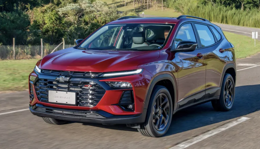 Chevrolet Tracker 2026 chega com versões renovadas, tecnologia avançada e série especial de 100 anos no Brasil