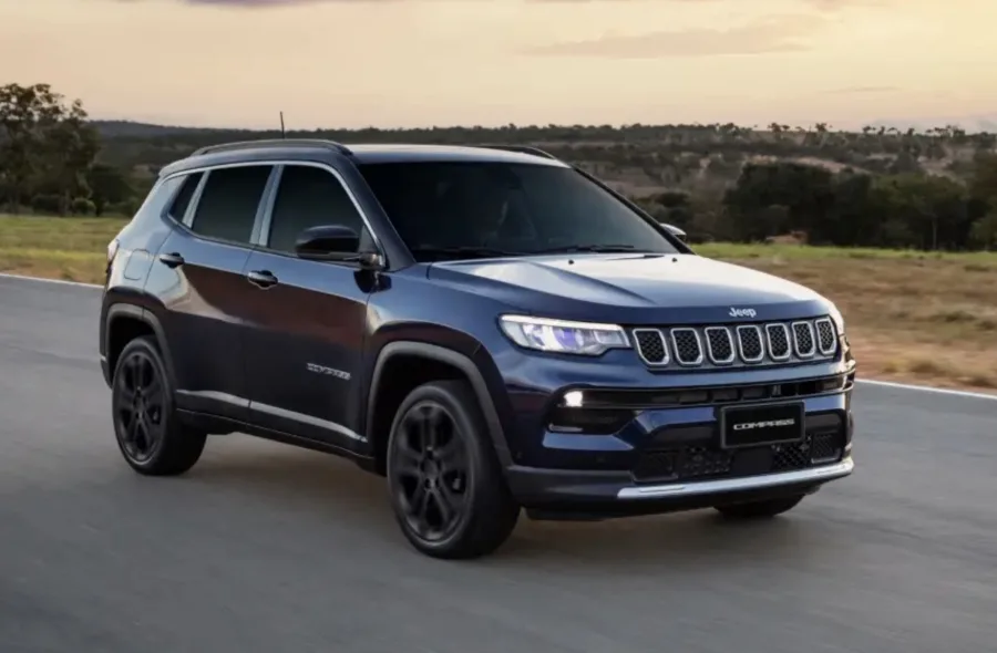 Jeep Renegade e Compass 2026 têm preços inéditos e já acumulam até R$ 40 mil em descontos