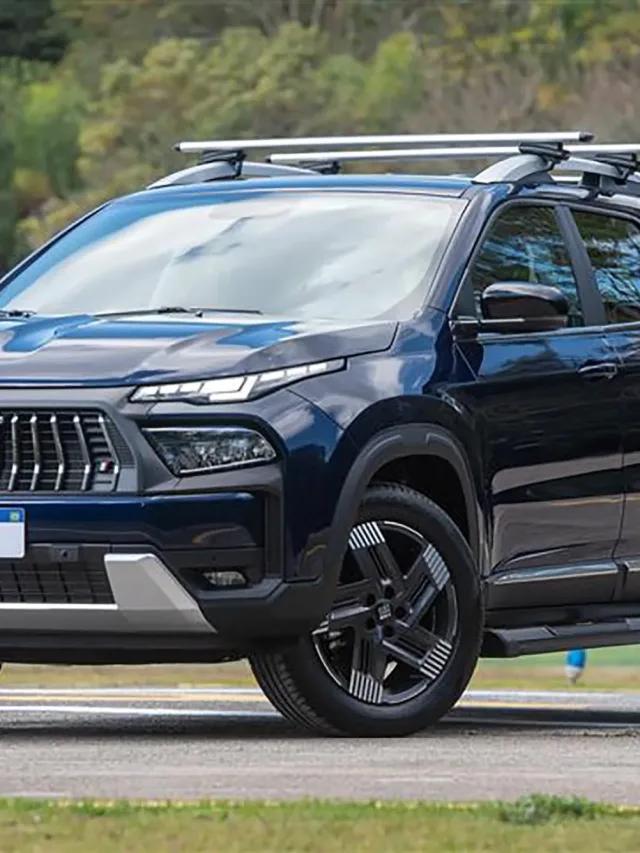 Engate de 400 kg Mopar e capota rígida tornam Fiat Toro mais versátil