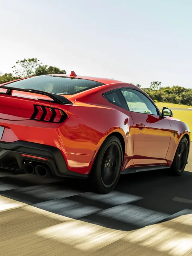 Ford Mustang Dark Horse estreia no Brasil com 507 cv e novo visual