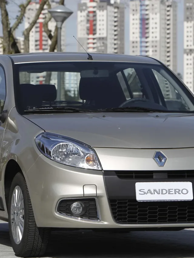 Quantos km o Sandero 1.0 2014 faz por litro?