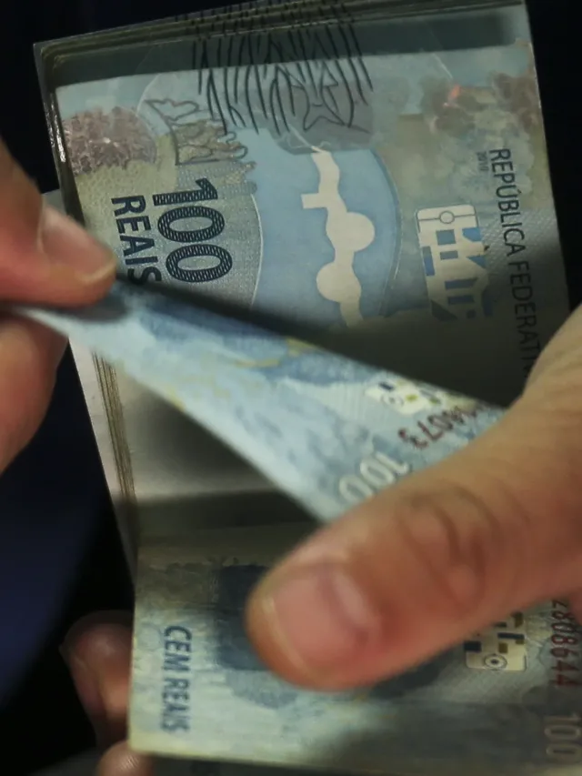 Saque Aniversário do FGTS limita crédito e afeta compra de carros