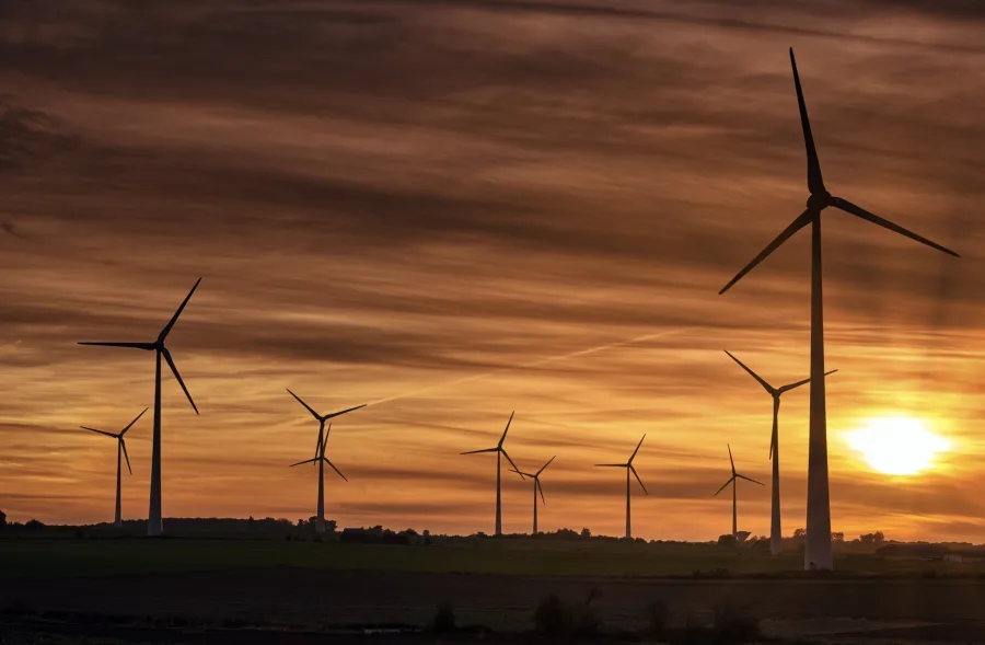 Mitsubishi abandona projetos de eólicas offshore no Japão após custos dobrados e ameaça metas do país até 2030