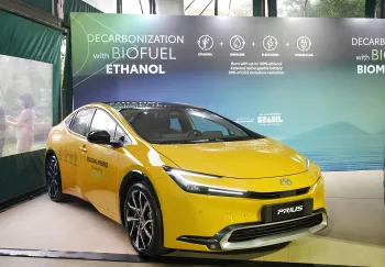 Toyota revela no interior de SP protótipo do Prius híbrido plug-in flex com tecnologia inédita