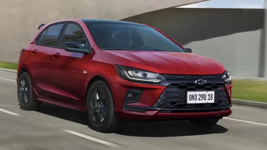 A correia banhada a óleo do Chevrolet Onix virou alvo de críticas em 2025, com relatos de falhas e reparos caros que chegaram a assustar motoristas.