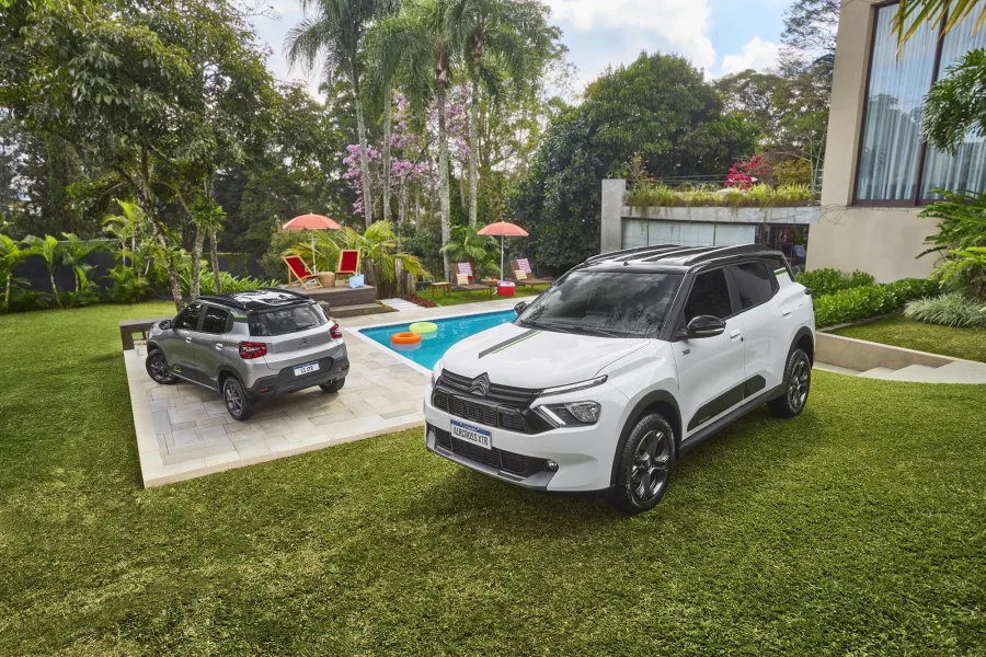 O Citroen C3 Aircross 2026 oferece versões Feel para praticidade, Shine com mais conforto e XTR de apelo aventureiro, disponíveis em opções de 5 ou 7 lugares.