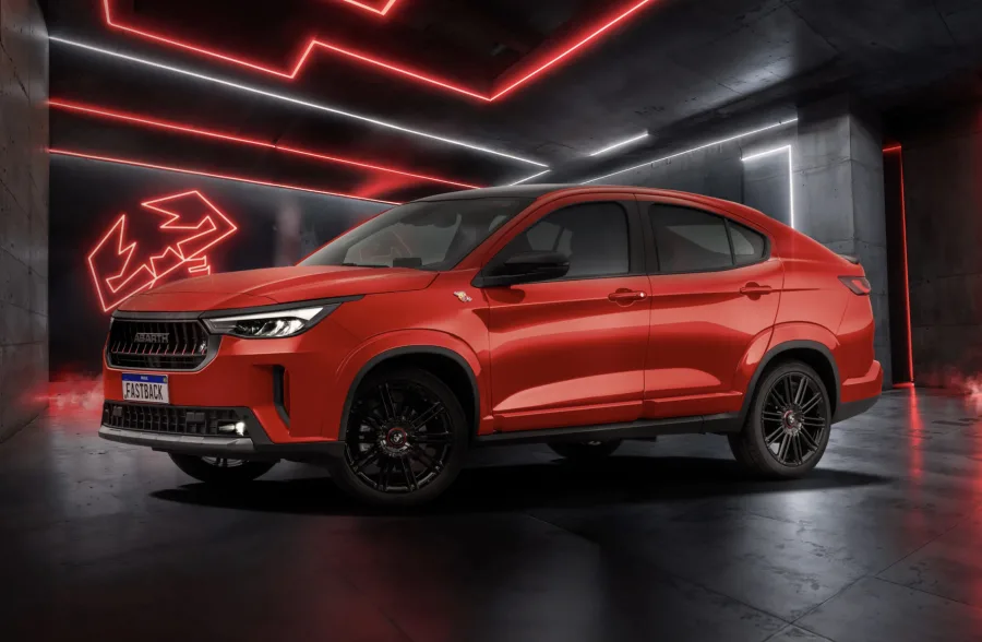 O Fastback 2026 inicia uma nova fase com reajustes que atingem quase toda a linha e ampliam a distância entre versões, modificando a lógica interna do catálogo.