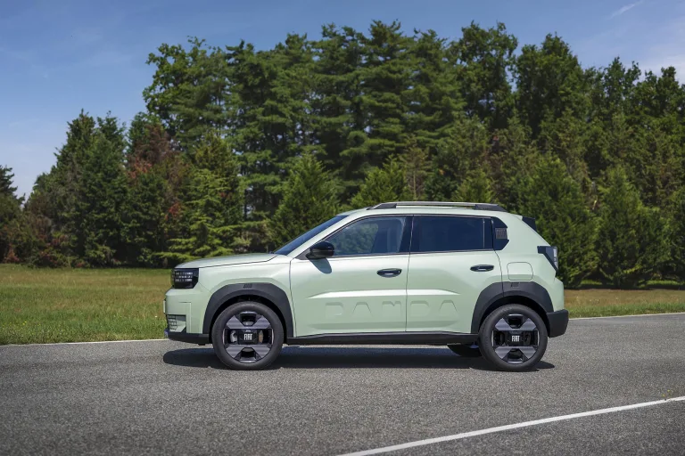 Fiat confirma 5 lançamentos no Brasil até 2030 e aposta em SUV de 7 lugares