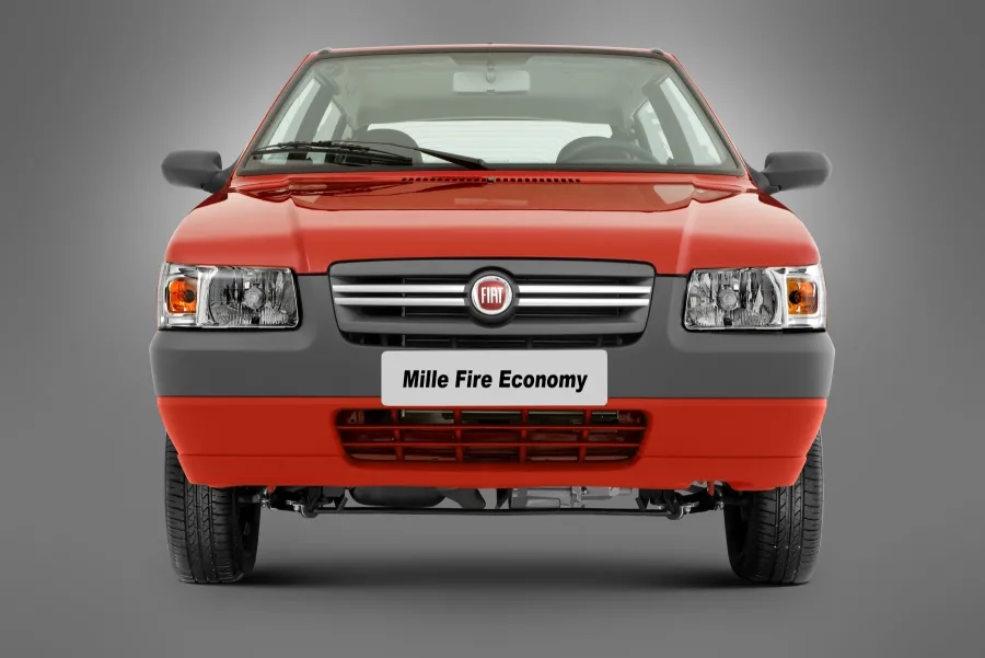 Fiat Uno Mille Economy 2009: compacto usado é econômico, confiável, mas limitado em espaço e conforto