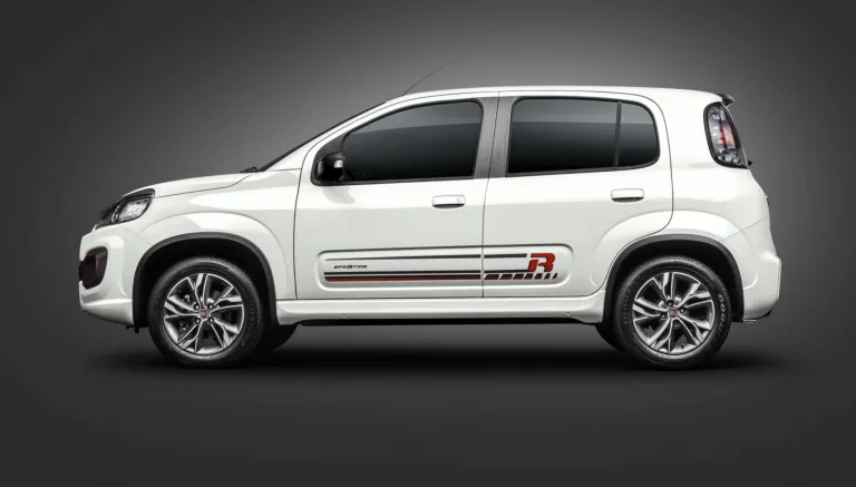 Fiat Uno Sporting 1.3 GSR 2018 Automático: Preço, Ficha técnica, Consumo, Equipamentos e Fotos; hatch compacto entrega desempenho e autonomia para o dia a dia