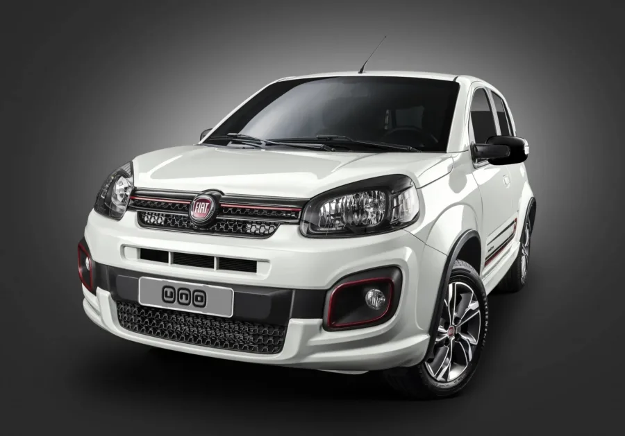 Motor Firefly 1.3 flex de até 109 cv e torque de 14,2 kgfm garantem desempenho equilibrado. Velocidade máxima de 177 km/h e aceleração de 0 a 100 km/h em 9,8 s.