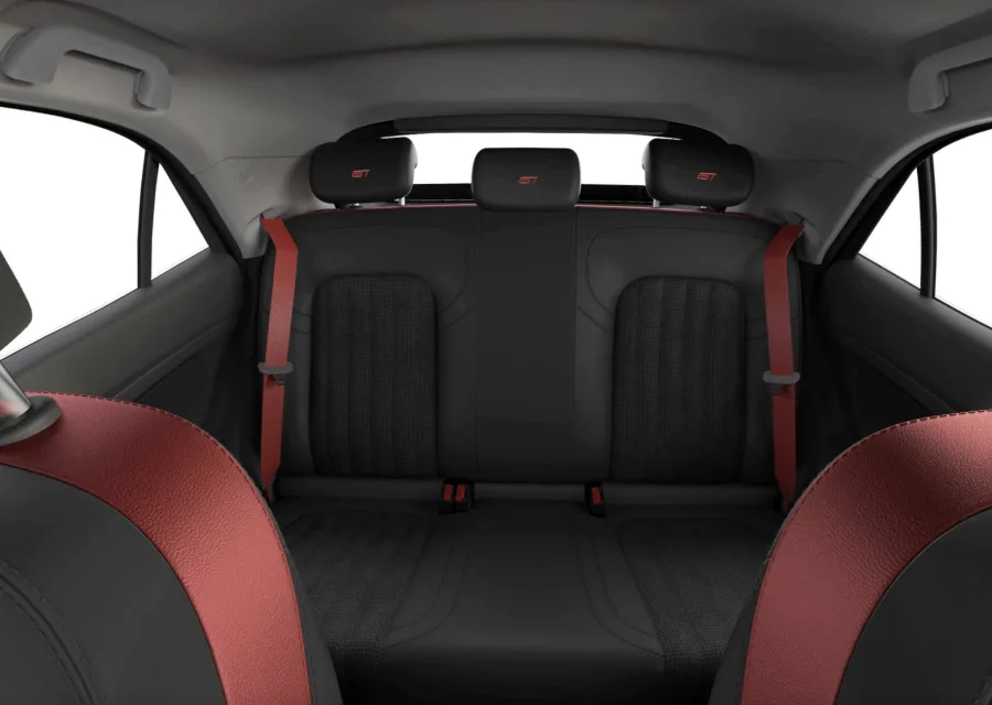 O GWM Ora 03 GT 2026 oferece conforto com cinco lugares, teto panorâmico, bancos elétricos com ventilação e pacote de segurança com cinco estrelas no Euro NCAP.