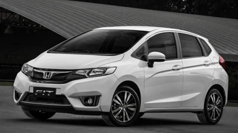 Honda Fit EX 1.5 AT 2015: Preço, Ficha técnica, Consumo, Equipamentos e Fotos; ótimo para cidade, mas pouco tecnológico para padrões atuais