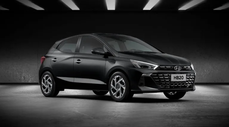 Hyundai HB20 Comfort 2026: Detalhes da central multimídia, equipamentos e integração com smartphones e ergonomia