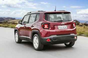Jeep Renegade Sport 2.0 Turbodiesel 4×4 2017 Automático: Preço, Ficha técnica, Consumo, Equipamentos e Fotos; SUV compacto traz 170 cv e suspensão independente para quem busca conforto e força
