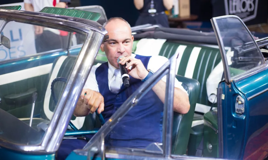 Segundo José Paulo Parra, organizador do evento, a chave do sucesso foi tratar o mercado com a mesma seriedade que já existia em países com tradição nesse tipo de transação. Essa abordagem elevou a credibilidade e atraiu não apenas colecionadores, mas também investidores que veem nos clássicos uma oportunidade sólida de valorização patrimonial.