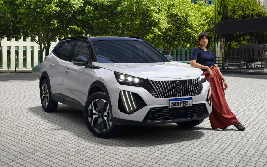 Peugeot 2008 2026 híbrido estreia no Brasil com motor turbo 1.0 e preço de R$ 162 mil